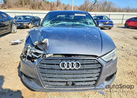 2019 Audi A3 Premium z USA, uszkodzony, nr VIN WAUAUGFF4KA085402